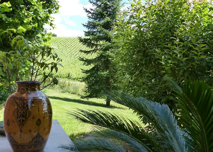 Alojamento de Acomodação e Pequeno-almoço D'hotes Au Val Dormant 3*